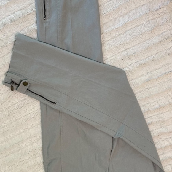 Up! stretch rayon capri pants;  Women's size US 8; Light blue cement gray colour - Picture 7 of 11